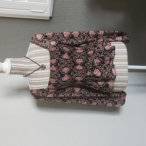 American Eagle rauched floral bohemian  blouse